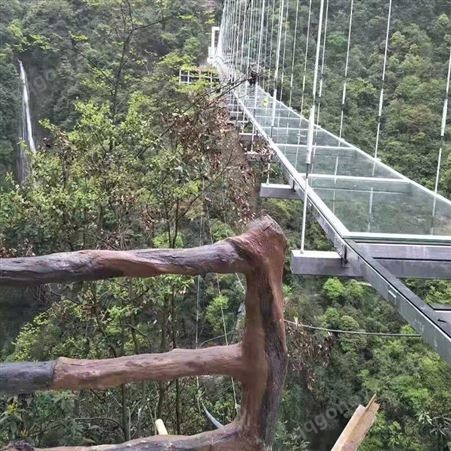 美亚景观能源 玻璃吊桥 结构牢固稳定 造型美观 观赏性强