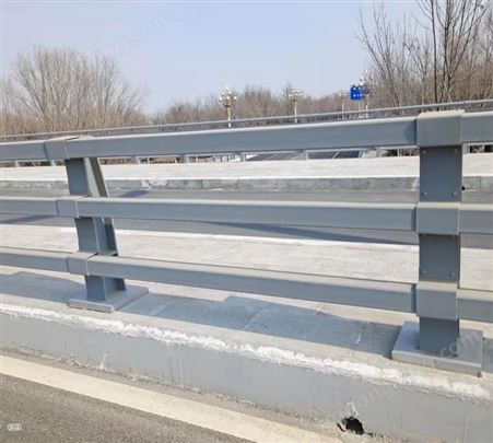 304不锈钢复合管栏杆 桥梁防护栏安全坚固 河道景观扶手护栏