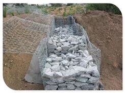 格宾石笼网 河道防洪包塑宾格网 雷诺护坡边坡防护铅丝石笼