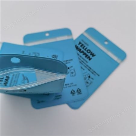 批量PVC防水软质胸卡套证件ID卡套展会证高档工作牌卡套