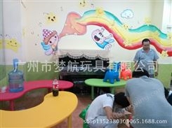 鹰潭幼儿园桌椅儿童塑料学习桌月亮桌升降桌月亮型弯形桌