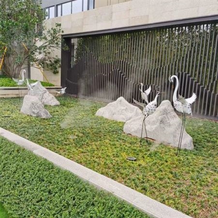户外不锈钢镜面仙鹤雕塑售楼处水池园林景观仿真动物水景装饰摆件