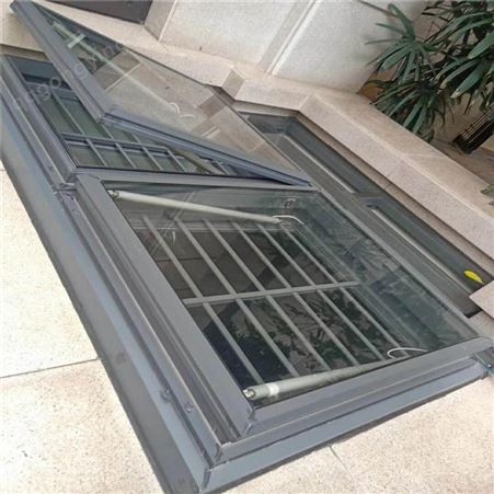 电动排烟窗 宇创 铝合金排烟窗 铝合金电动排烟窗 样式新颖