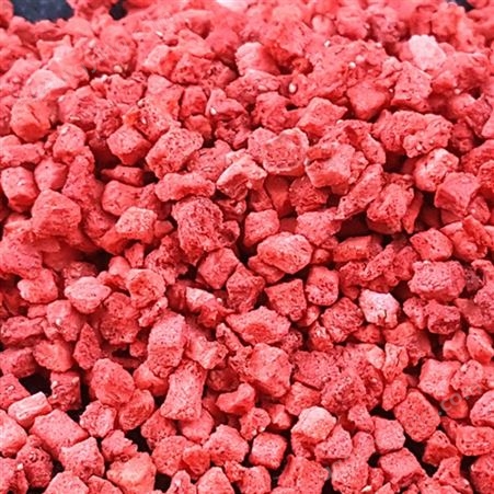 厂家批发冻干草莓丁FD草莓碎粒果干散装整箱牛扎糖雪花酥冷饮