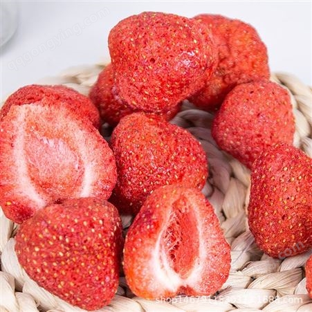 冻干草莓干整颗一斤装草莓脆粒雪花酥烘焙原材料水果果干零食商用